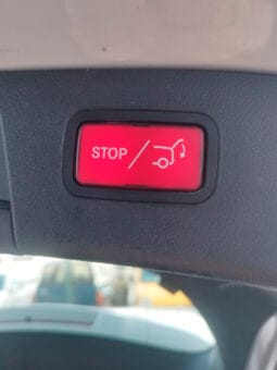
Mercedes-Benz GLA 200 full									