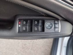 
Mercedes-Benz GLA 200 full									