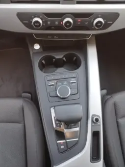 
Audi A4 Avant 35 TFSI Advanced S tronic 110KW full									