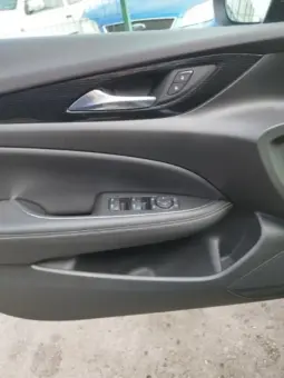 
Opel Insignia Sport Tourer full									