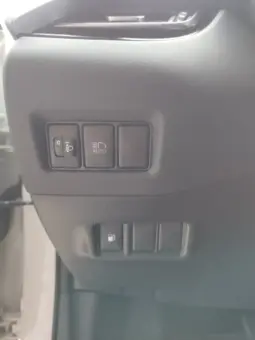 
Toyota C-HR 125H Advance full									