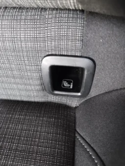 
Volkswagen Passat Executive full									