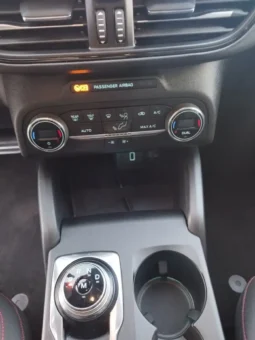 
Ford Focus Sportbreak 2.0 Ecoblue full									