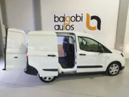 
Ford Transit Courier Van Trend full									