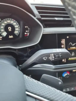 
Audi Q3 45 E Black Line – Sline full									