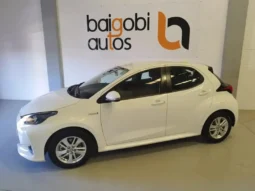 
Toyota Yaris Active Tech full									