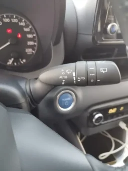 
Toyota Yaris Active Tech full									