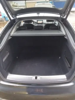 
Audi A5 S-Line 35 S Tronic Sportback full									